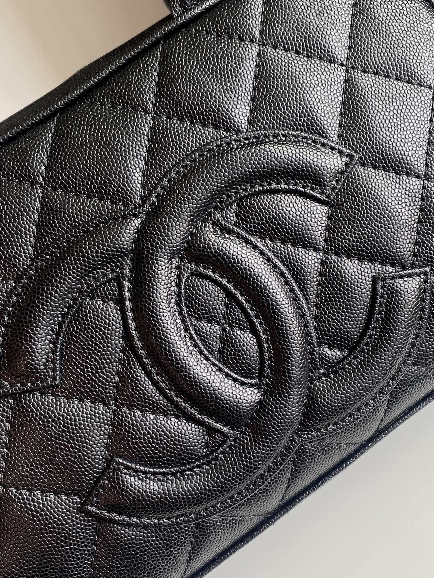 シャネル「Chanel」Vintage Medallion ハンドバッグ
