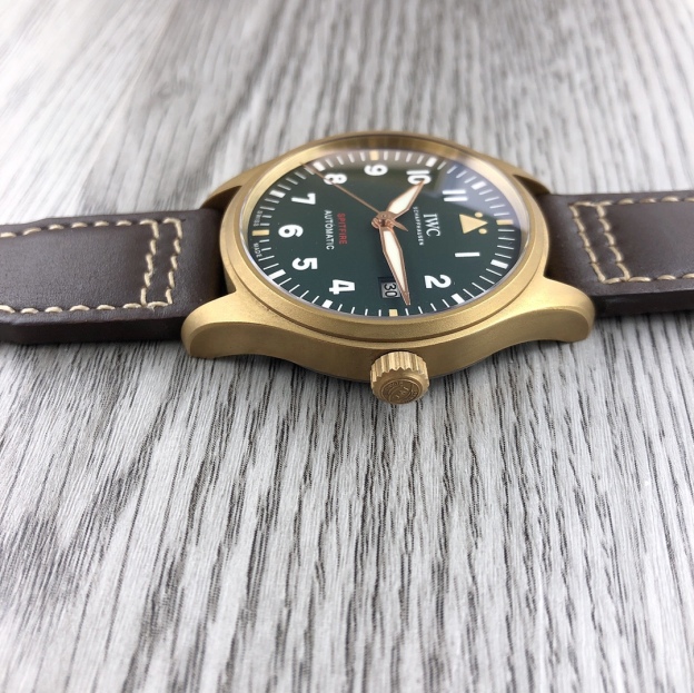 アイ・ダブリュー・シー「IWC」 パイロット マークXVIII スピットファイア 39mm ブロンズケース 腕時計