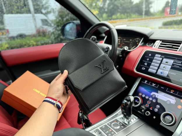 ルイ・ヴィトン「Louis Vuitton」メンズ ウエストバッグ