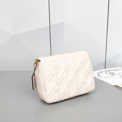 コーチ(Coach) タイムズ スクエア タビー ショルダー バッグ・キルティング - CW629 B4/HA