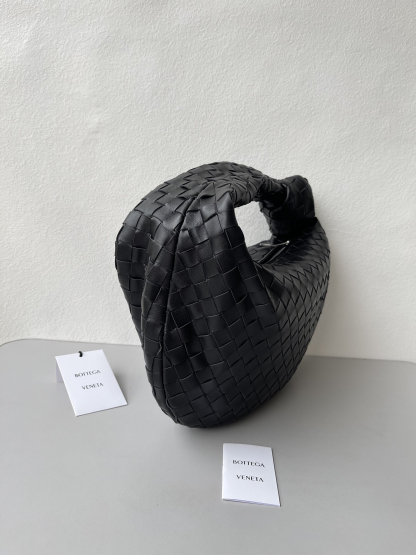 ボッテガ・ヴェネタ「Bottega Veneta」ジョディ ミディアム ショルダーバッグ