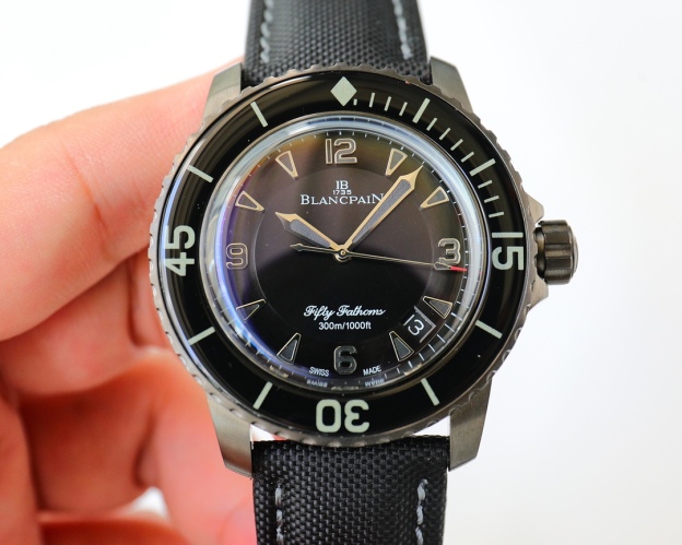 ブランパン「Blancpain」フィフティ・ファゾムス 5015 ダイバーズウォッチ