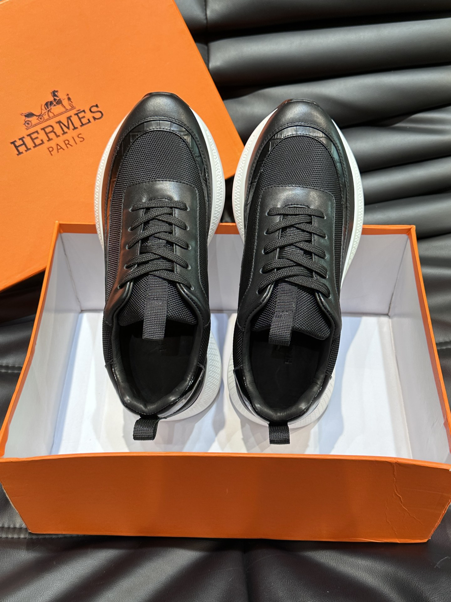 エルメス［Hermès］ユーゴ プラットフォーム スニーカー