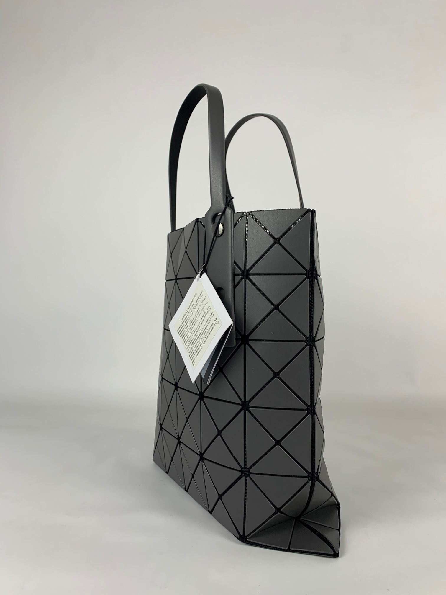 イッセイ・ミヤケ「Issey Miyake」 6ポケットマットトートバッグ