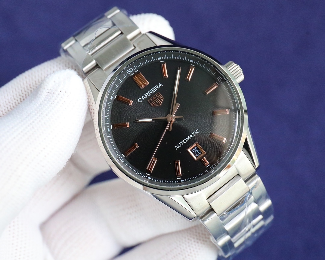 タグ・ホイヤー「TAG Heuer」 カレラ クロノグラフ カレンダー メンズウォッチ40MM