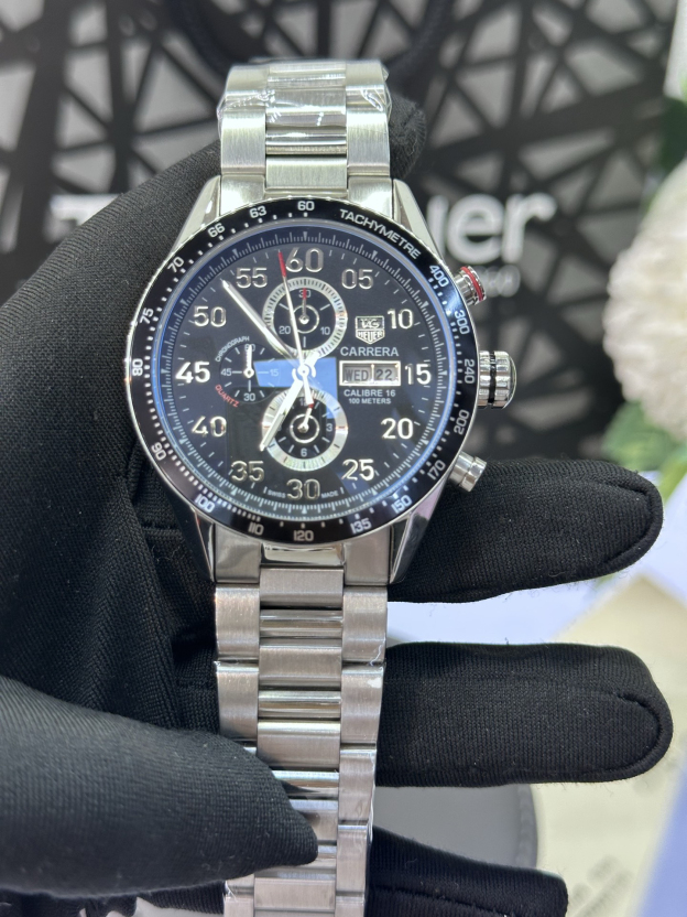 タグ・ホイヤー「TAG Heuer」クロノグラフ メンズウォッチ40MM