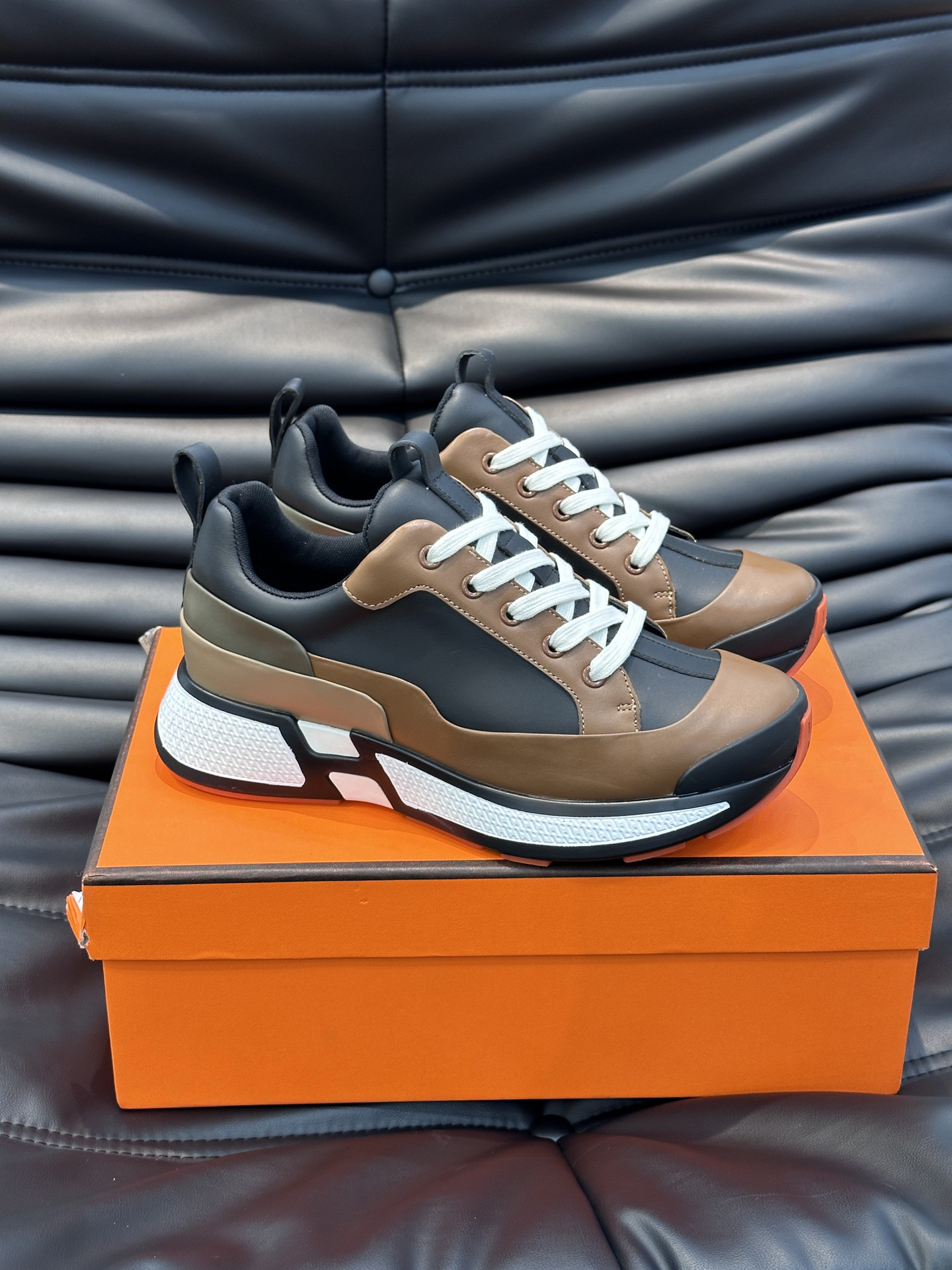 エルメス［Hermès］メンズ レイヤード カジュアルシューズ