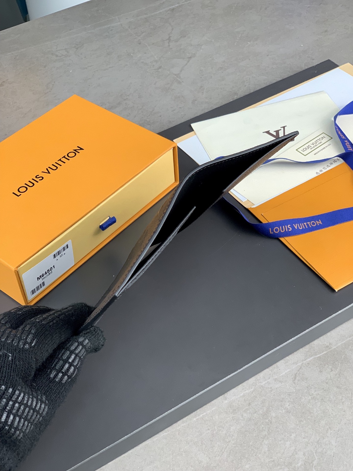 ルイ-ヴィトン(Louis Vuitton) パスポートカバー クーヴェルテュール･パスポール NM