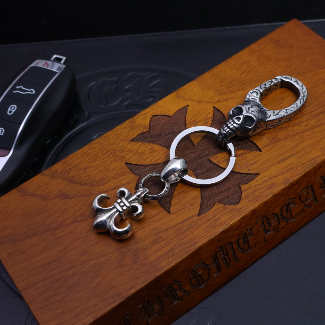 クロムハーツ「Chrome Hearts」キーホルダー＆バッグチャーム - トレンドシンボル