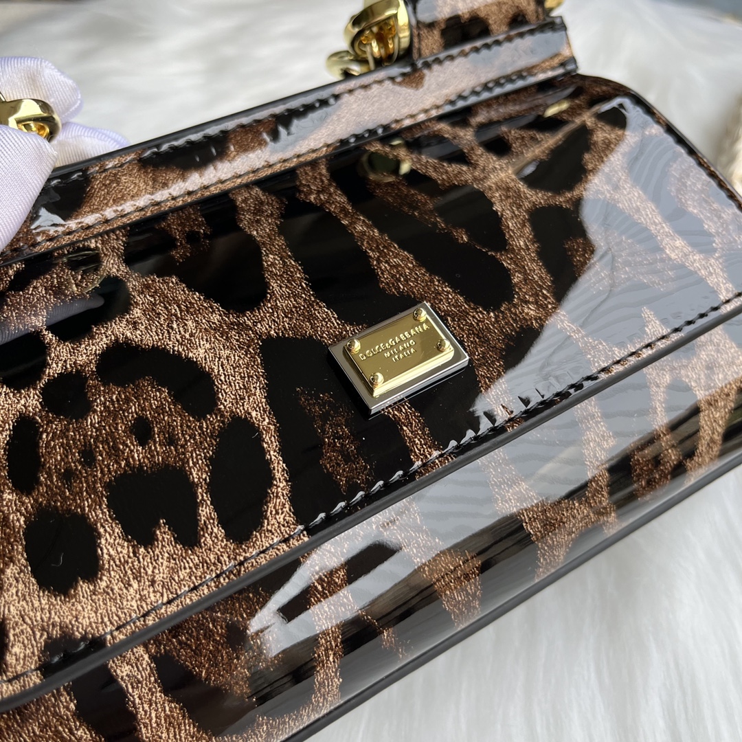 ドルチェ・アンド・ガッバーナ「D&G」 Sicily レオパード ラミー レザートップハンドルバッグ