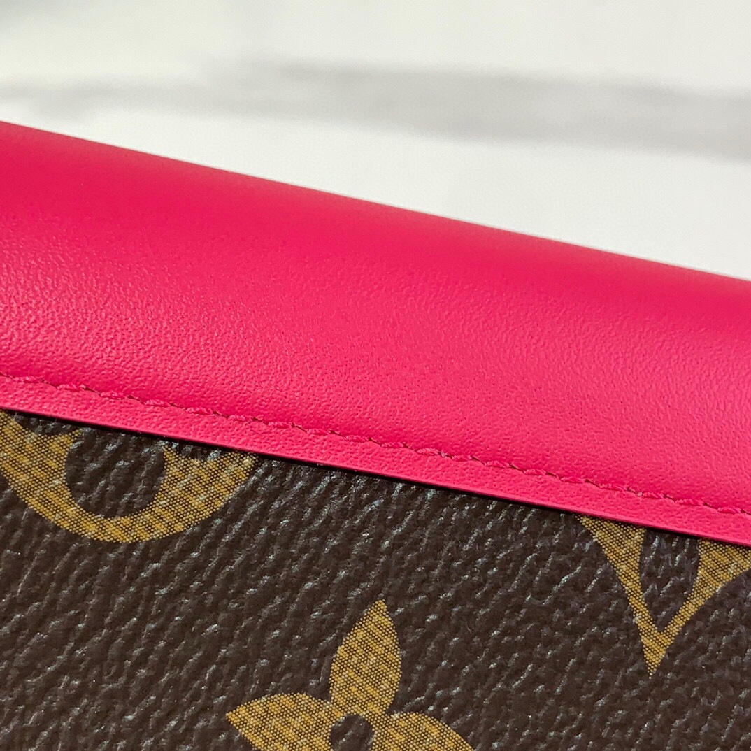 ルイ-ヴィトン(Louis Vuitton) パスポートカバー クーヴェルテュール･パスポール NM