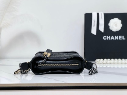 シャネル「Chanel」シャネル ガブリエル バッグ スモール