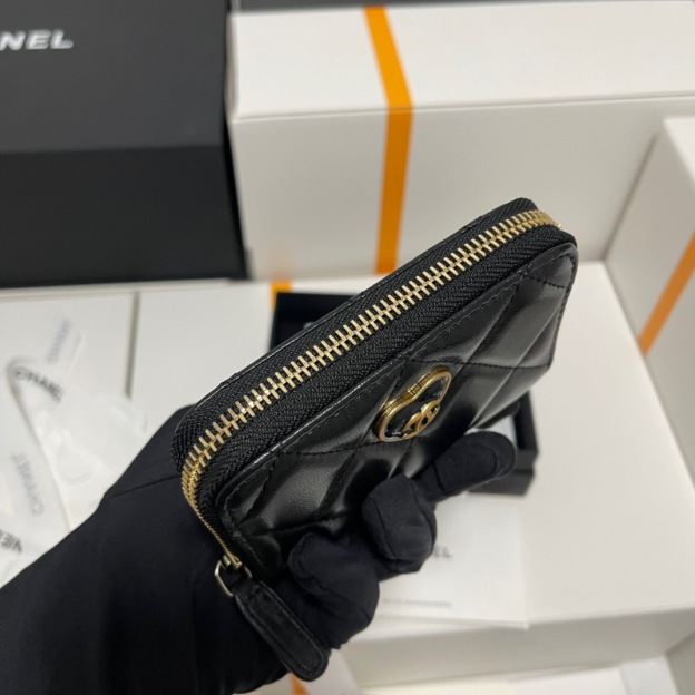 シャネル「Chanel」ハート型 ジップ コインケース