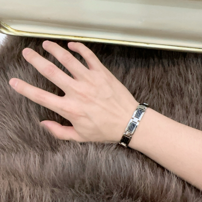 カルティエ「Cartier」Vゴールド ブレスレット コレクション