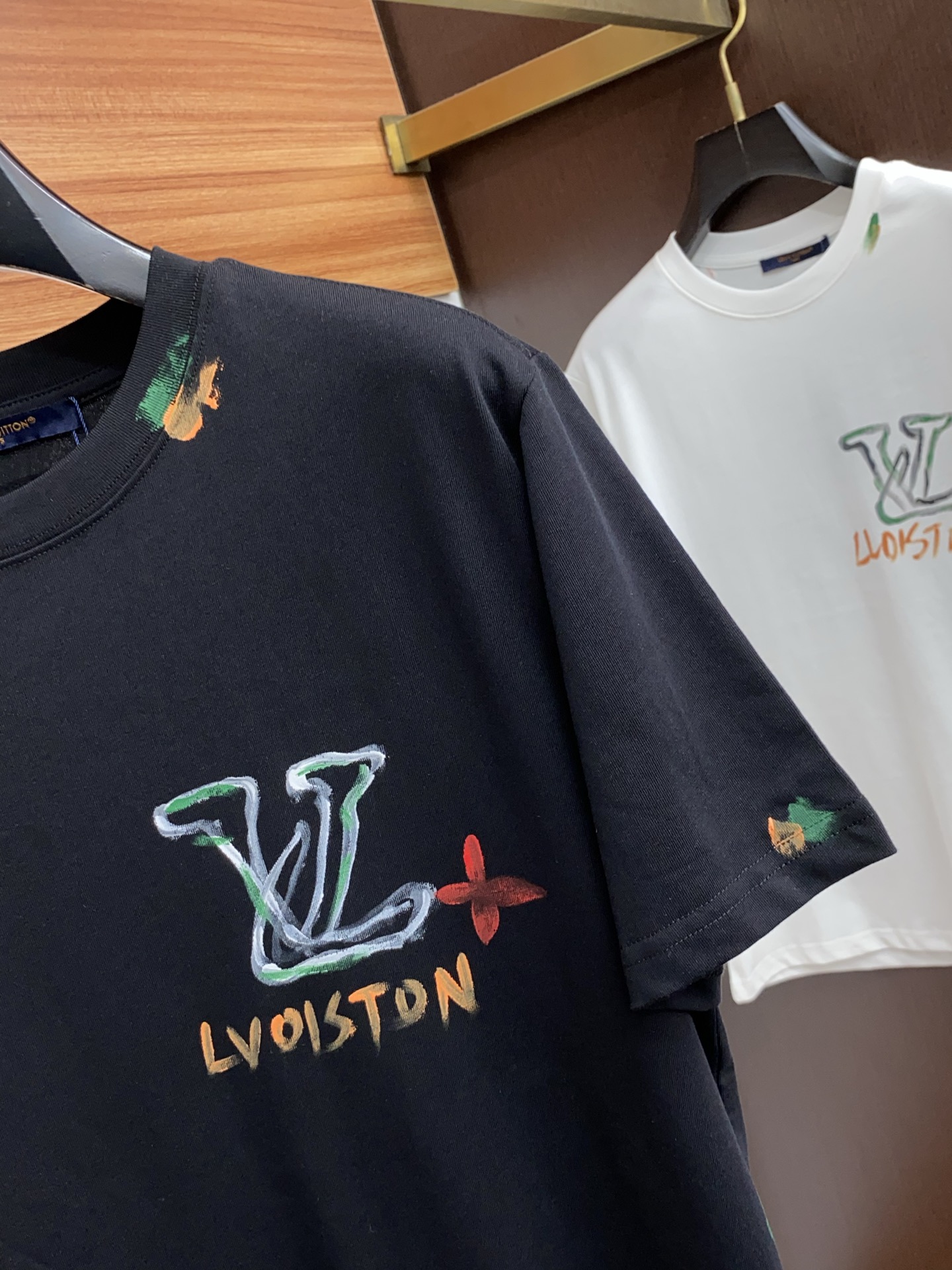 ルイ・ヴィトン「Louis Vuitton」SS25 新工艺モノグラム コットン オーバーサイズ クルーネックTシャツ（メンズ）