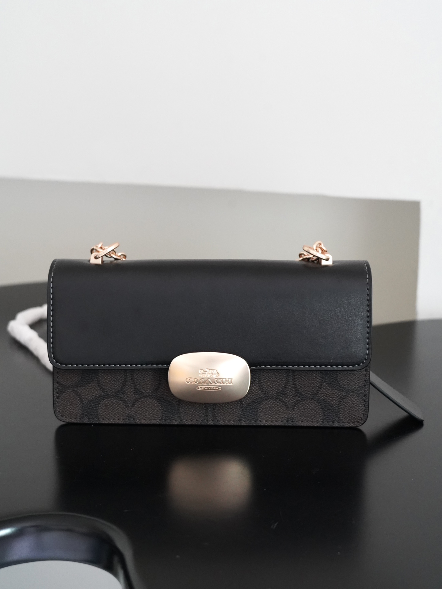 コーチ「Coach」ニューコレクション Eliza チェーンバッグ