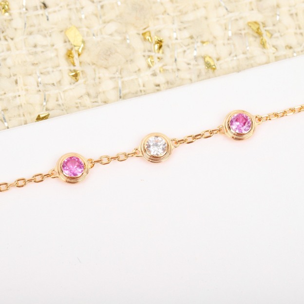 カルティエ「Cartier」トライアングル ダイヤモンド ブレスレット