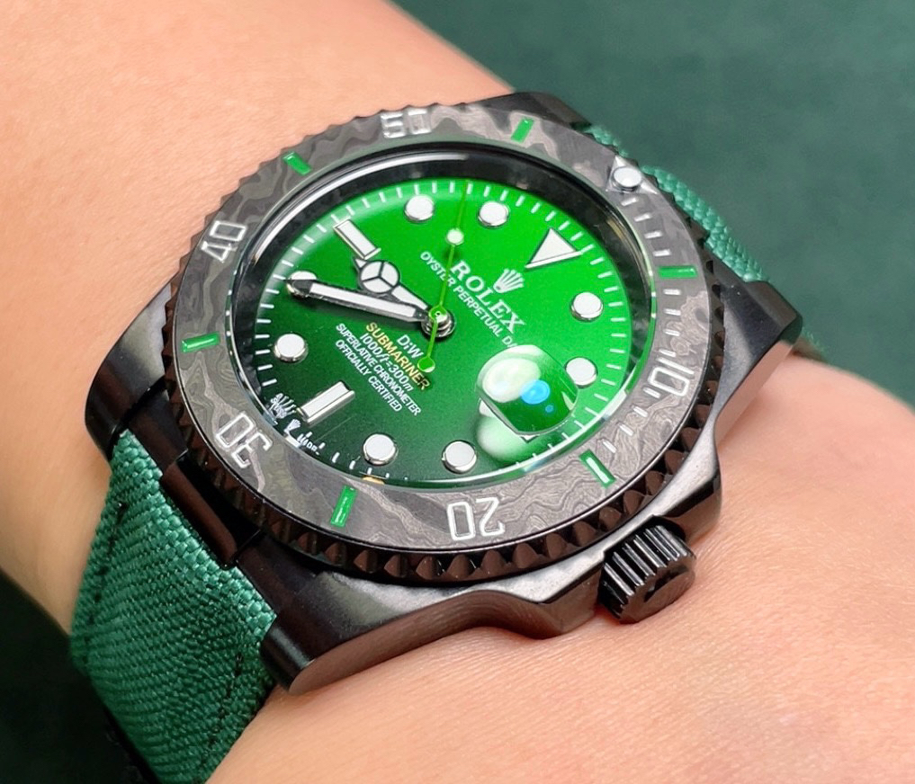 ロレックス［Rolex］DIW サブマリーナー パラキート 40MM