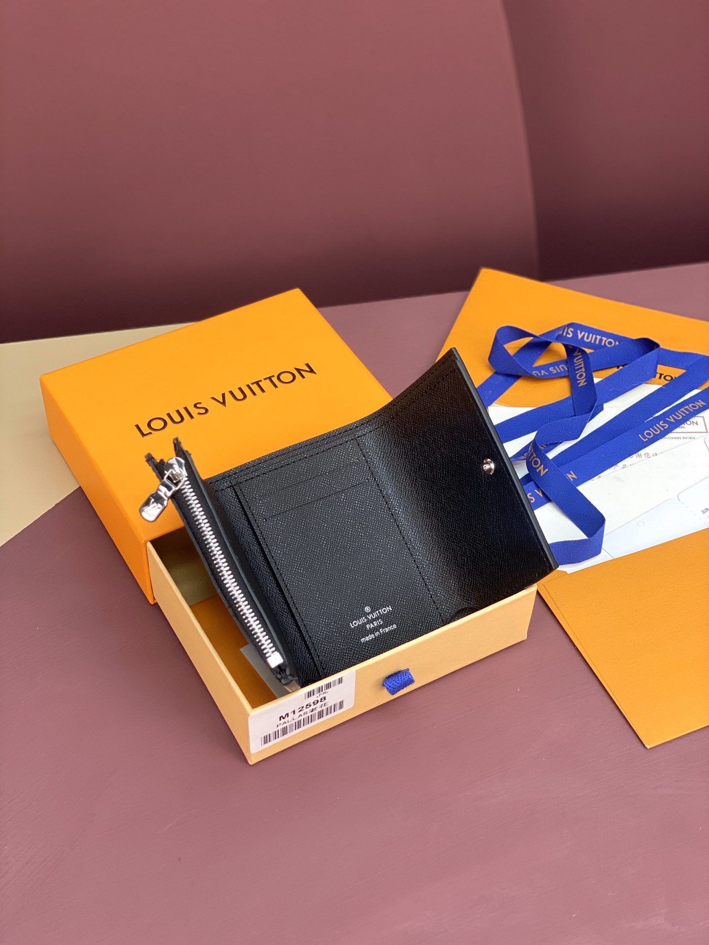 ルイ-ヴィトン(Louis Vuitton) ヴィクター･ウォレット