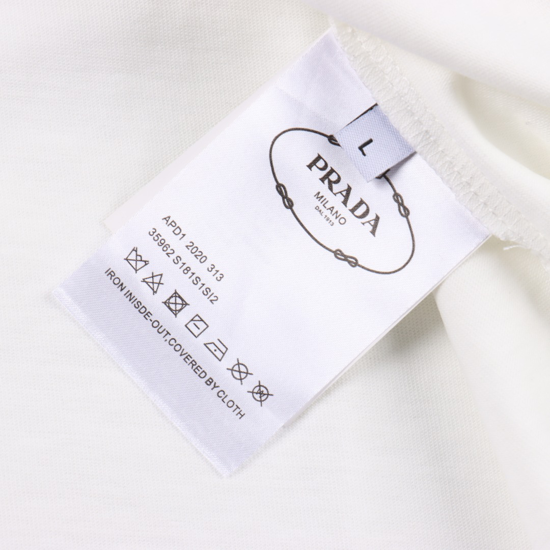 プラダ「Prada」 PRD グラデーションポケットプリント ショートスリーブTシャツ