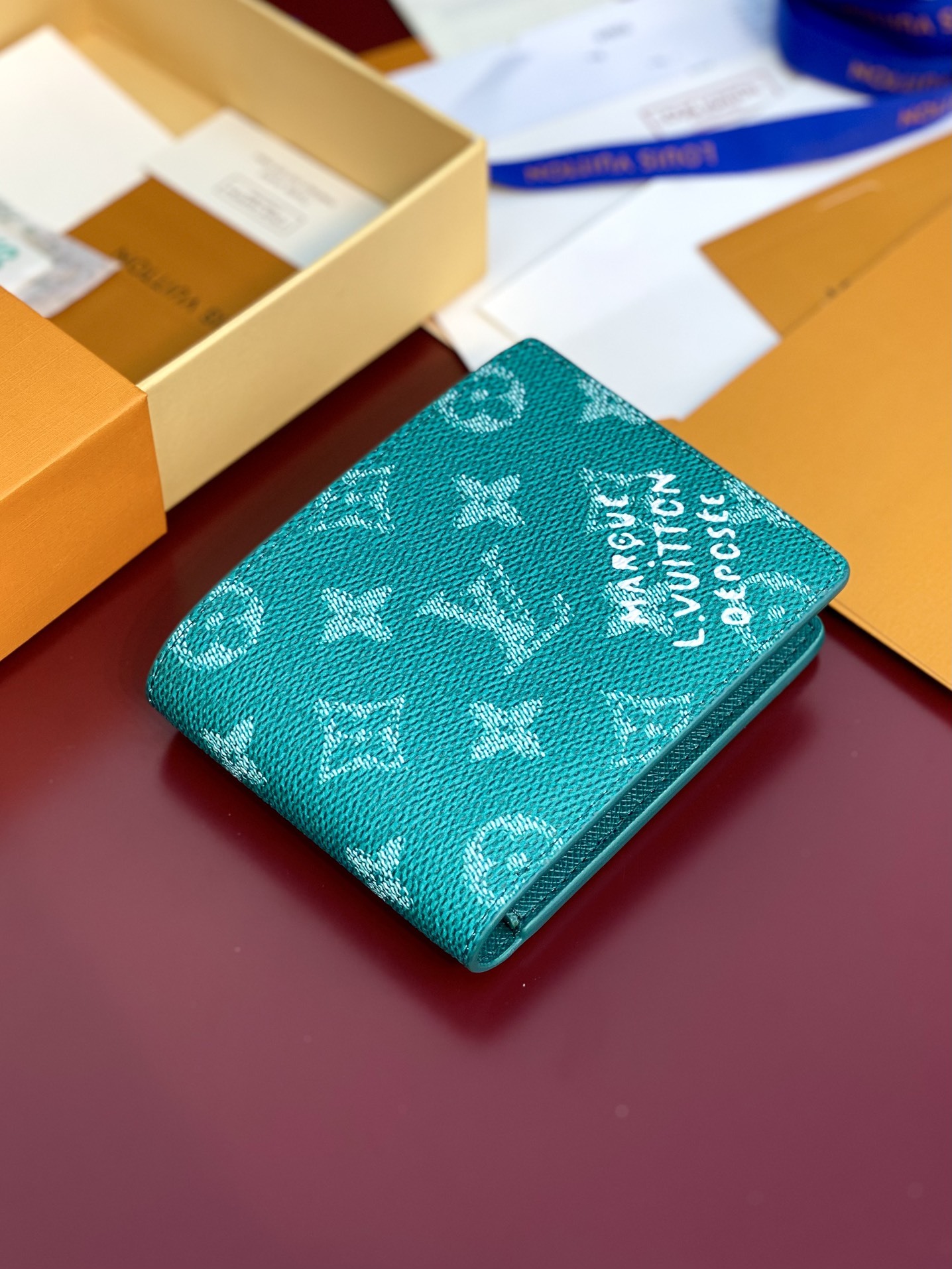 ルイ-ヴィトン(Louis Vuitton) マルチプル ウォレット - グリーン