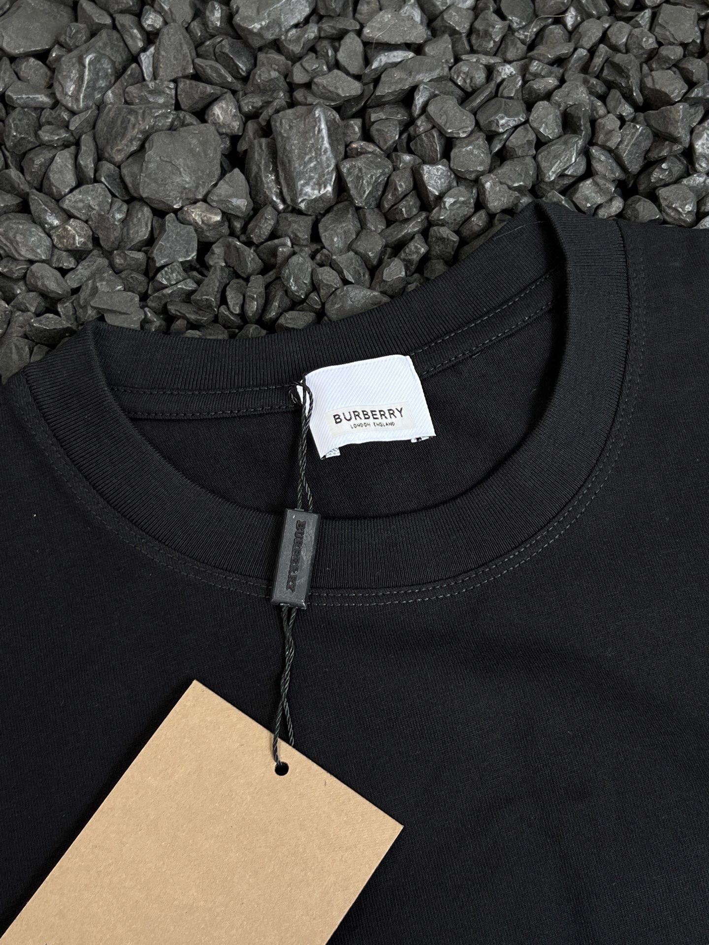 バーバリー「Burberry」2025 カップル オーバーサイズ プリント Tシャツ 春夏コレクション