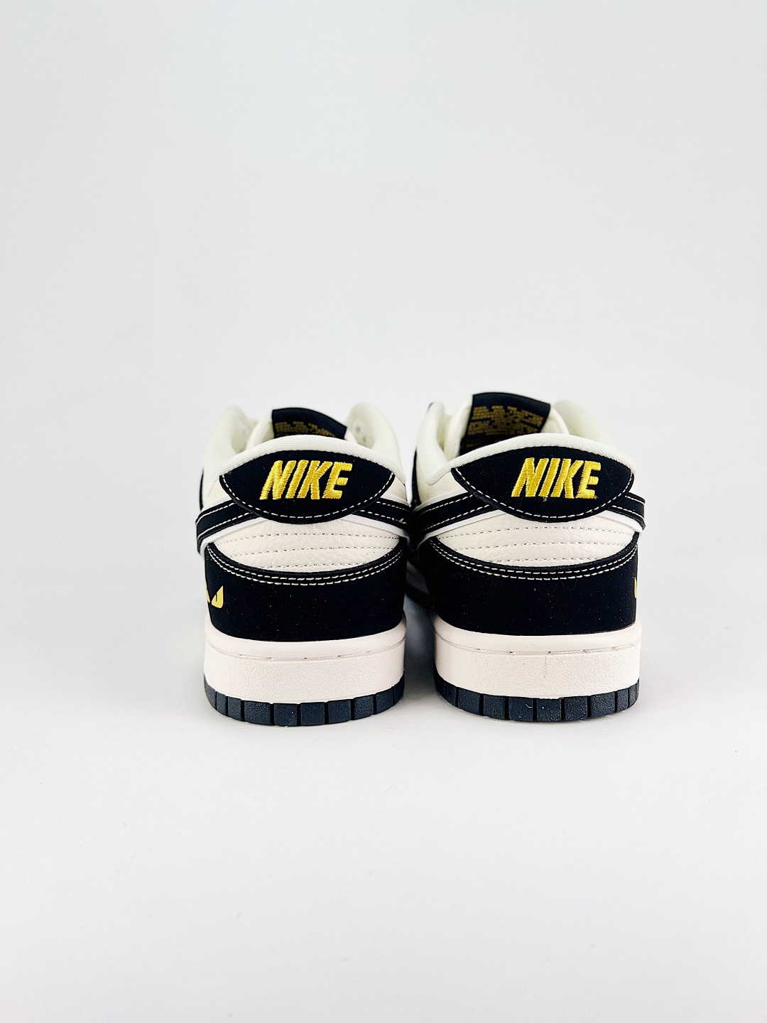 ナイキ「Nike」カジュアルシューズ