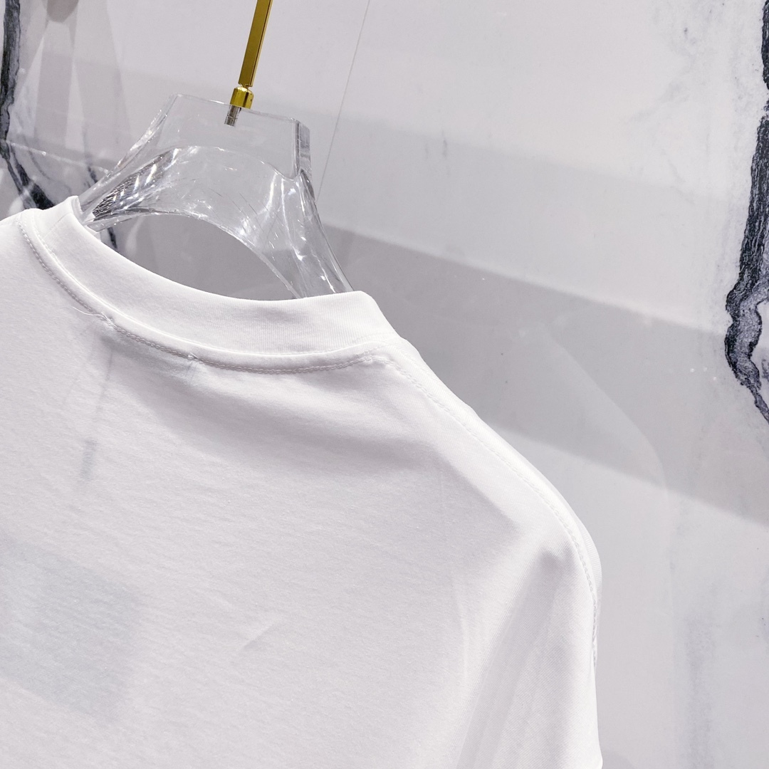 プラダ「Prada」2025SS 260g クラシックロゴ クルーネックTシャツ