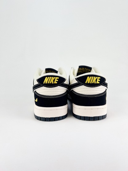 ナイキ「Nike」カジュアルシューズ