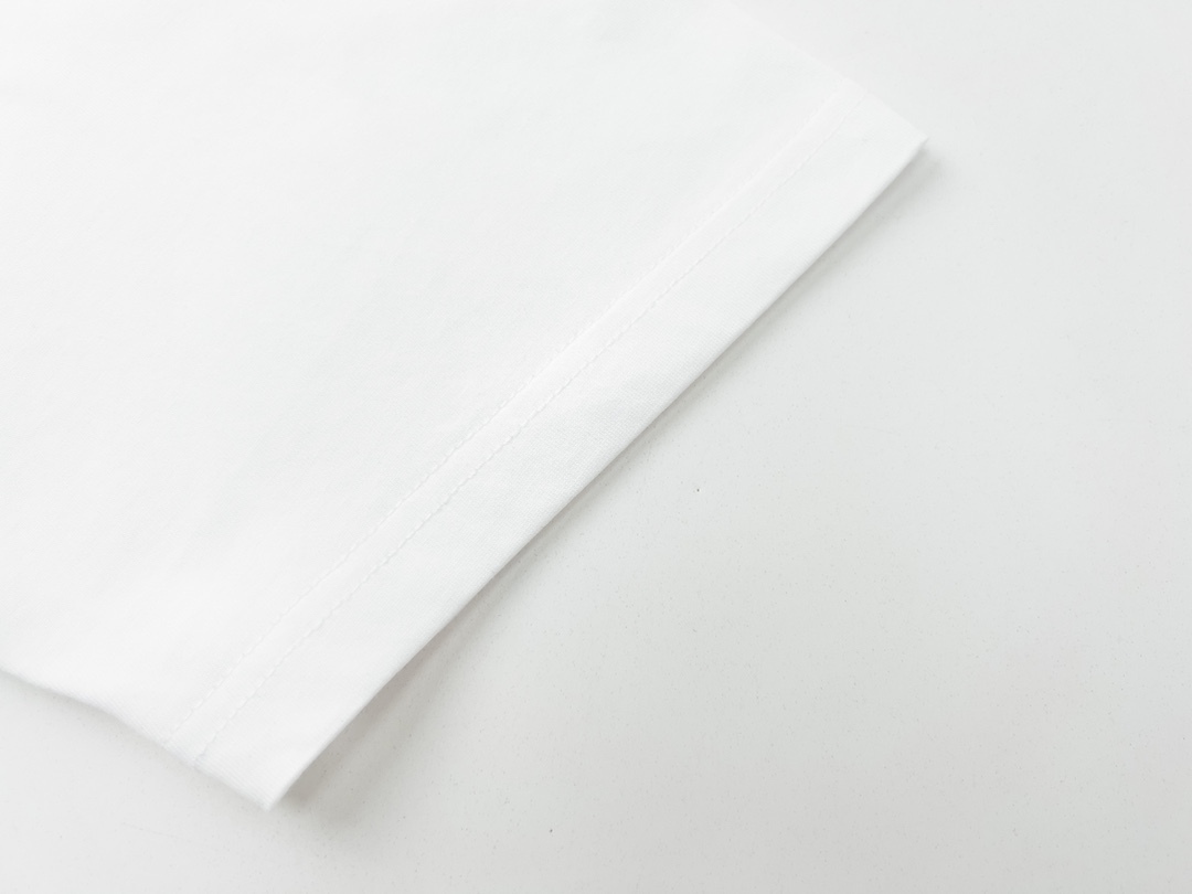 バレンシアガ「Balenciaga」× adidas ダブルフェイス エンブロイダリーTシャツ