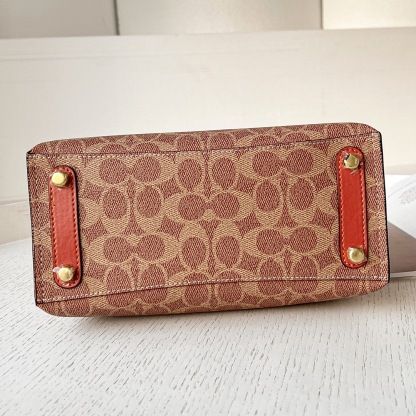 コーチ「Coach」 Willow Tote 24 シリーズ レディース ミニトートバッグ