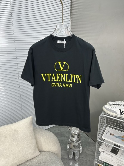 ヴァレンティノ「Valentino」2025SS 春夏 カップル用 半袖Tシャツ