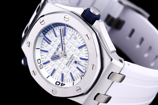 オーデマ ピゲ「Audemars Piguet」ロイヤルオークオフショア ダイバー 40MM