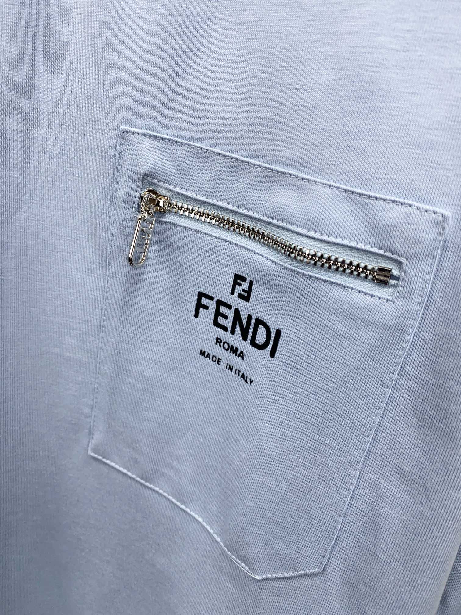 フェンディ「Fendi」FF エンボス刺繍ロゴ ショートスリーブTシャツ