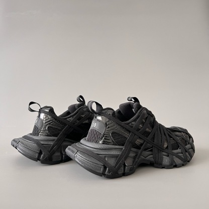 バレンシアガ「Balenciaga」Phantom Sneaker 3XL バンドデザイン ダディシューズ