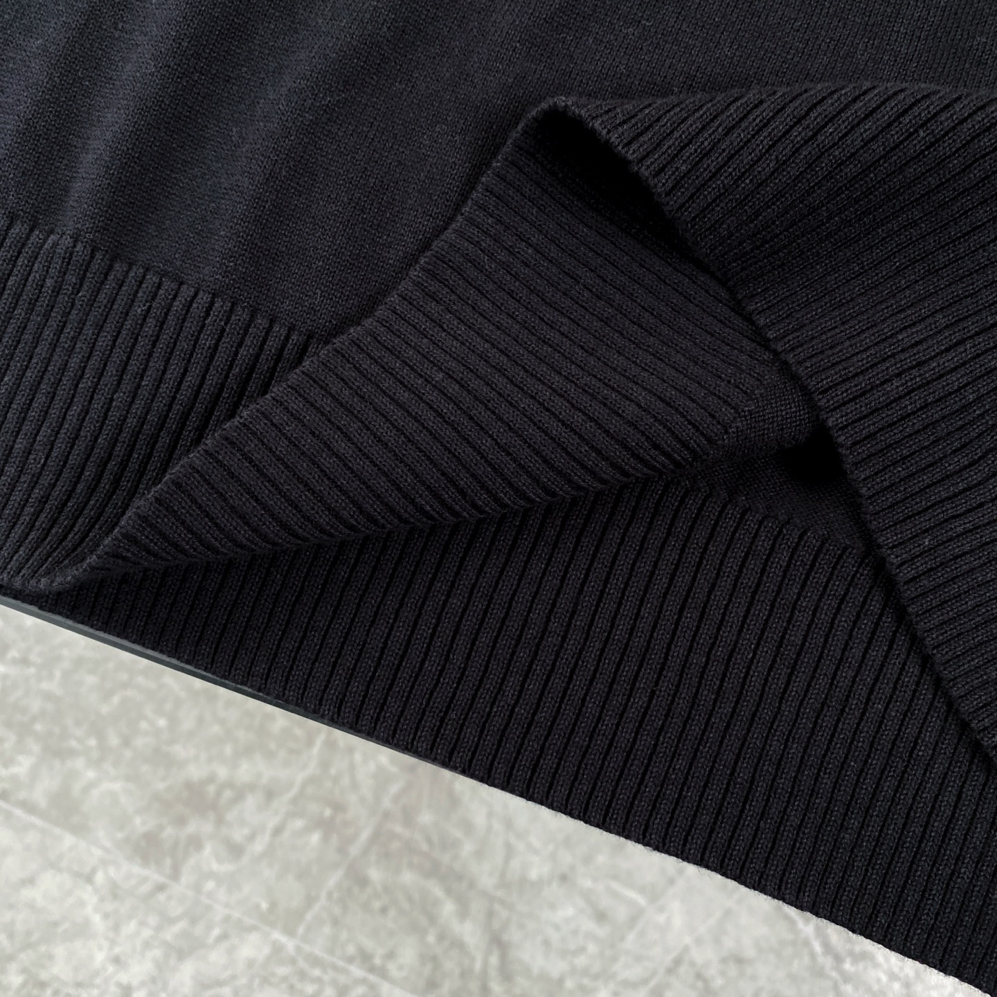 フェンディ「Fendi」2025SS サマーコレクション メンズ ラウンドネック ニット ショートスリーブ