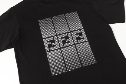 フェンディ「Fendi」25SS FFモノグラム プリント ショートスリーブTシャツ