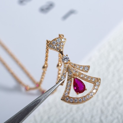 ブルガリ「Bvlgari」DIVAS' DREAM ルビーネックレス41-43cm