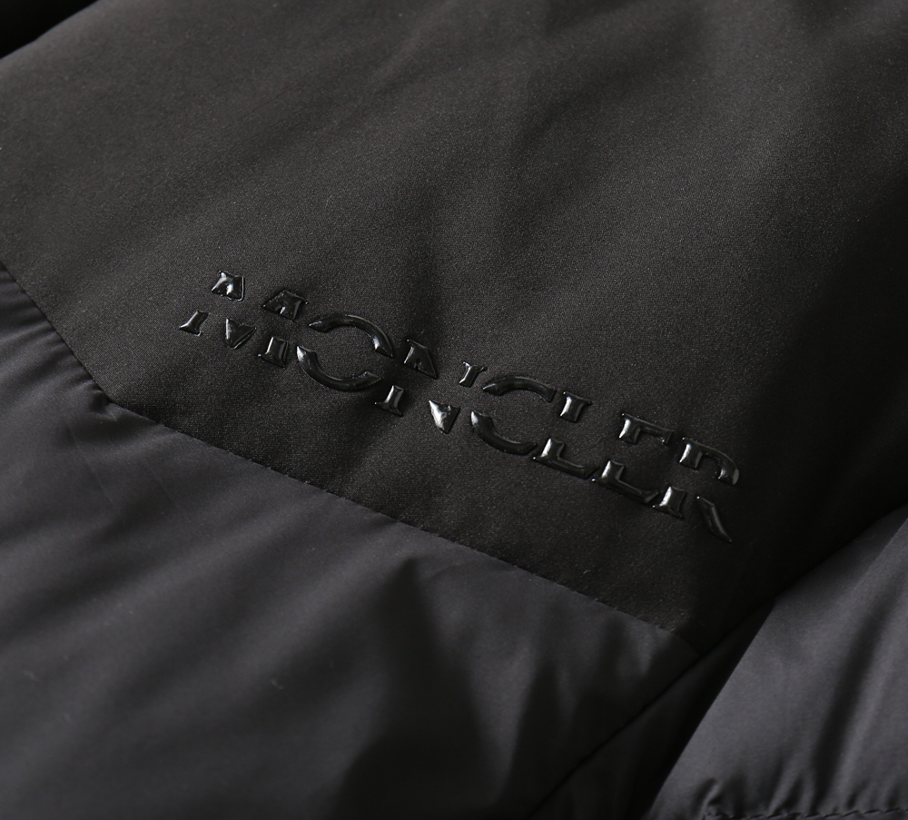 モンクレール「Moncler」秋冬 ダウンコート