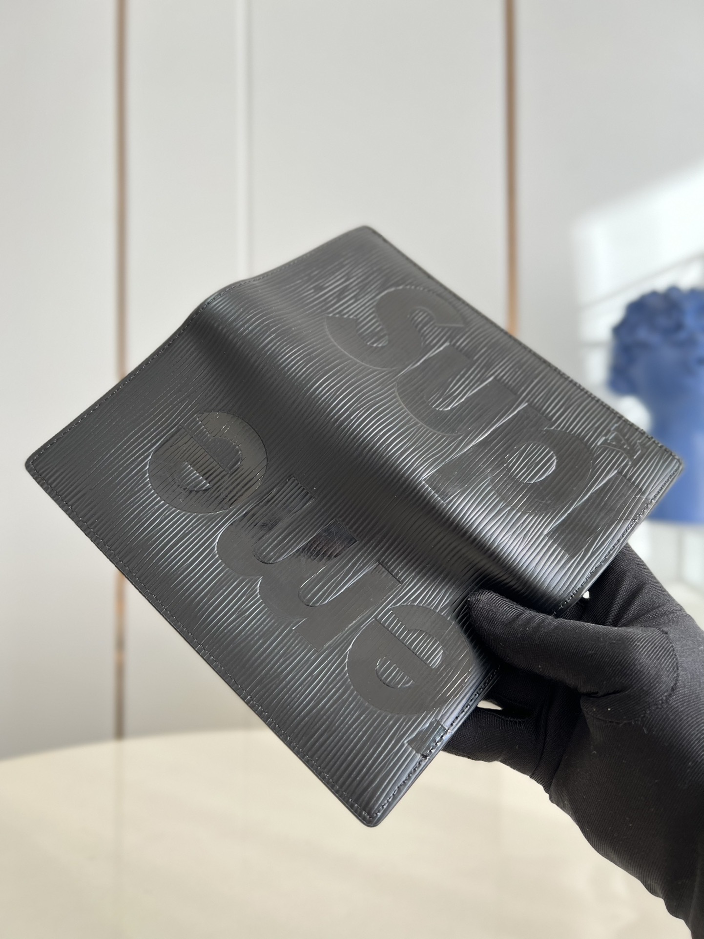 ルイ・ヴィトン「Louis Vuitton」LV ✕ Supreme コラボ ポルトフォイユ･ブラザ