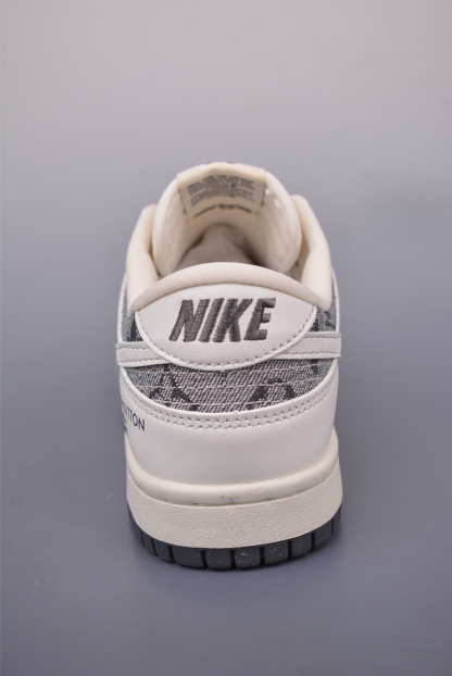 ルイ・ヴィトン「Louis Vuitton」Nike SB Dunk Low ホワイト スニーカー