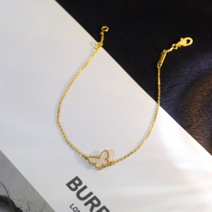 ヴァン クリーフ＆アーペル「Van Cleef & Arpels」 Butterfly マザーオブパール 18Kホワイトゴールド ブレスレット17cm