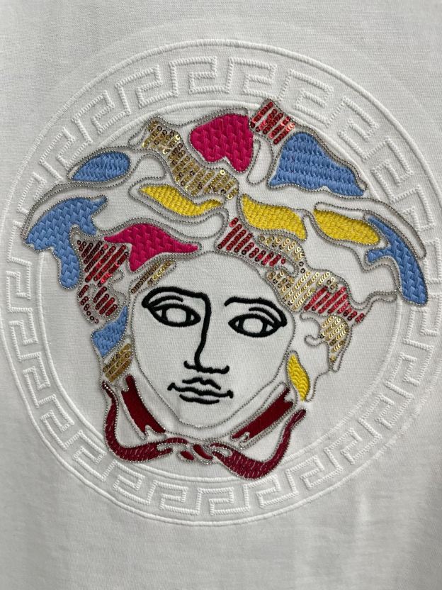 ヴェルサーチ「Versace」 2025SS プレミアムロゴTシャツ