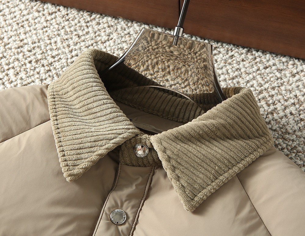 プラダ「Prada」秋冬ダウンジャケット