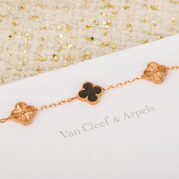 ヴァン クリーフ＆アーペル「Van Cleef & Arpels」Alhambra パールマザーオブパール レーザー ブレスレット19cm