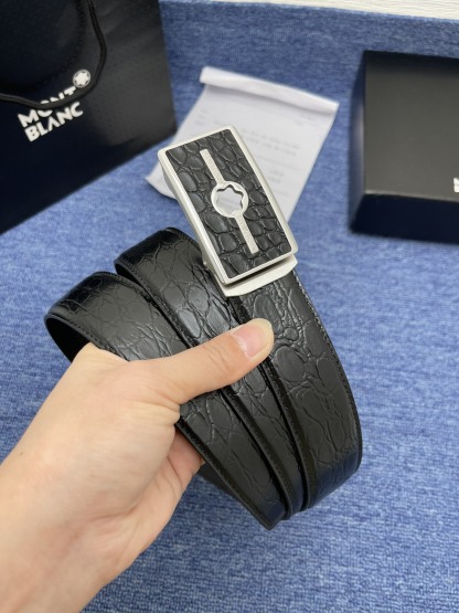 ヴァン クリーフ＆アーペル「Van Cleef & Arpelsクラシックコレクション オートマチックスチールバックル レザーベルト」100cm