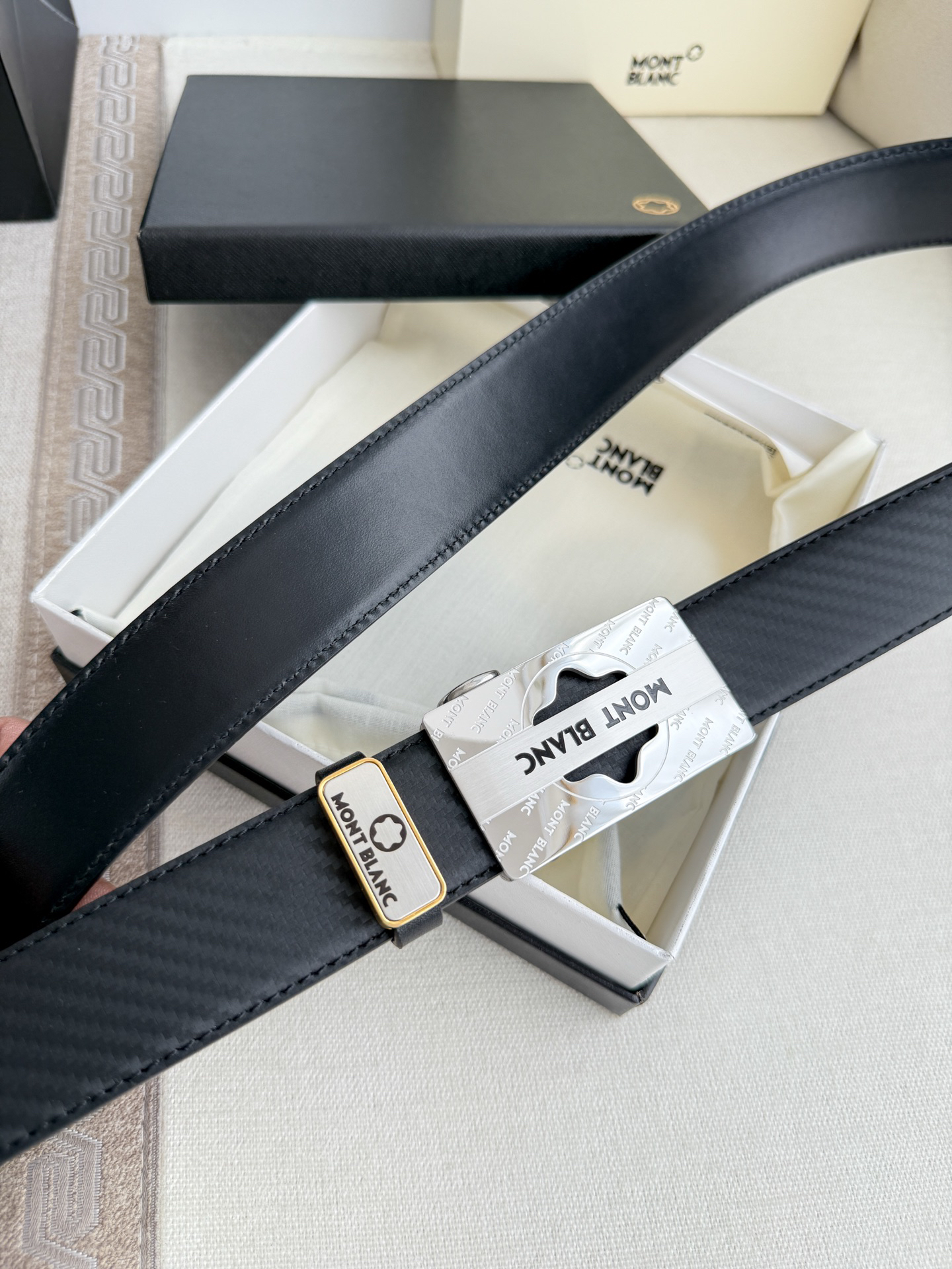 モンブラン「Montblanc」クラシックコレクション オートマチックバックル ベルト 100cm