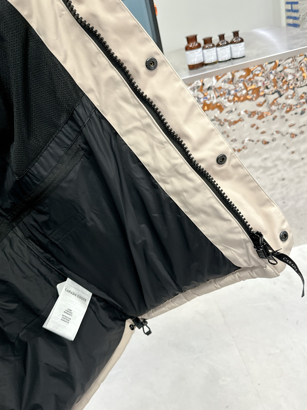 カナダグース「Canada Goose」秋冬フード付きダウンコート