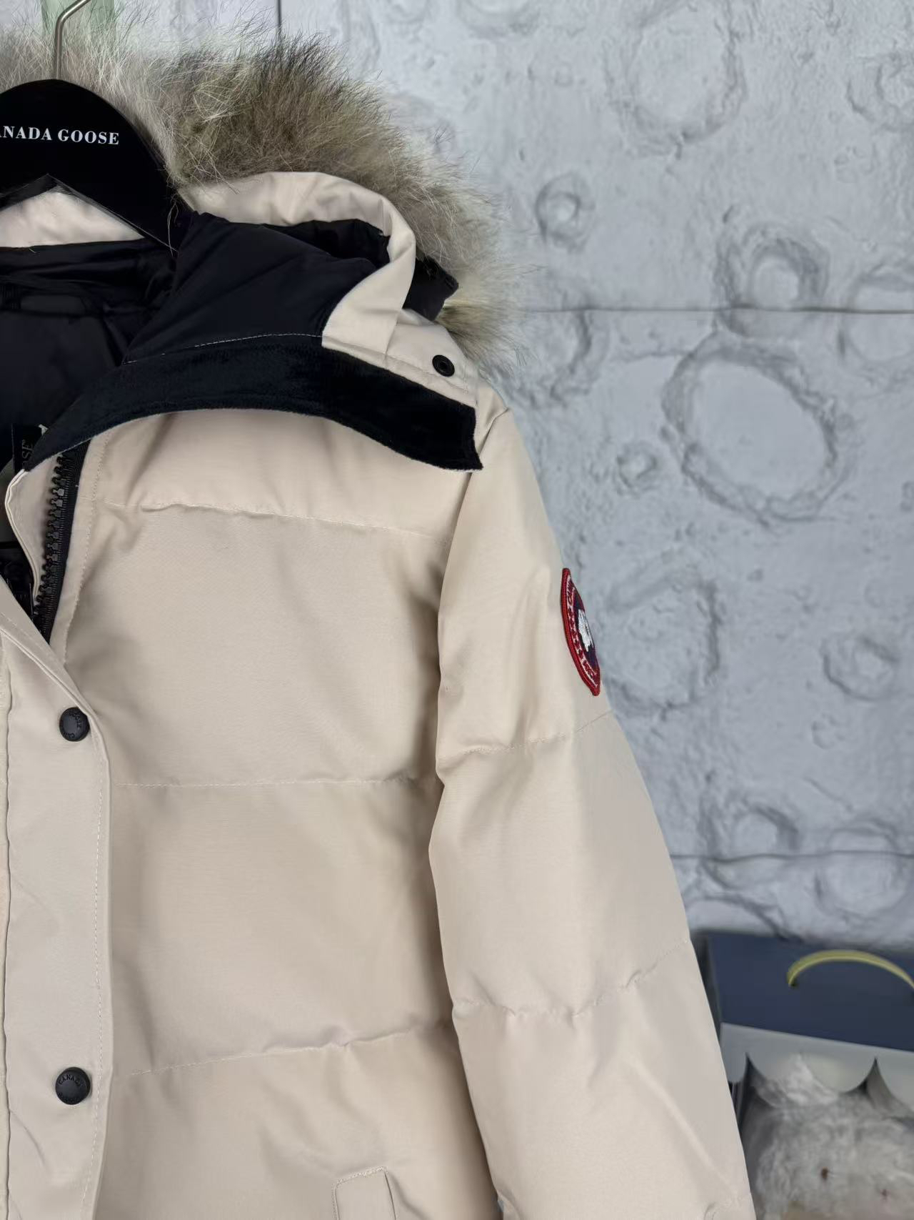 カナダグース「Canada Goose」秋冬フード付きダウンコート