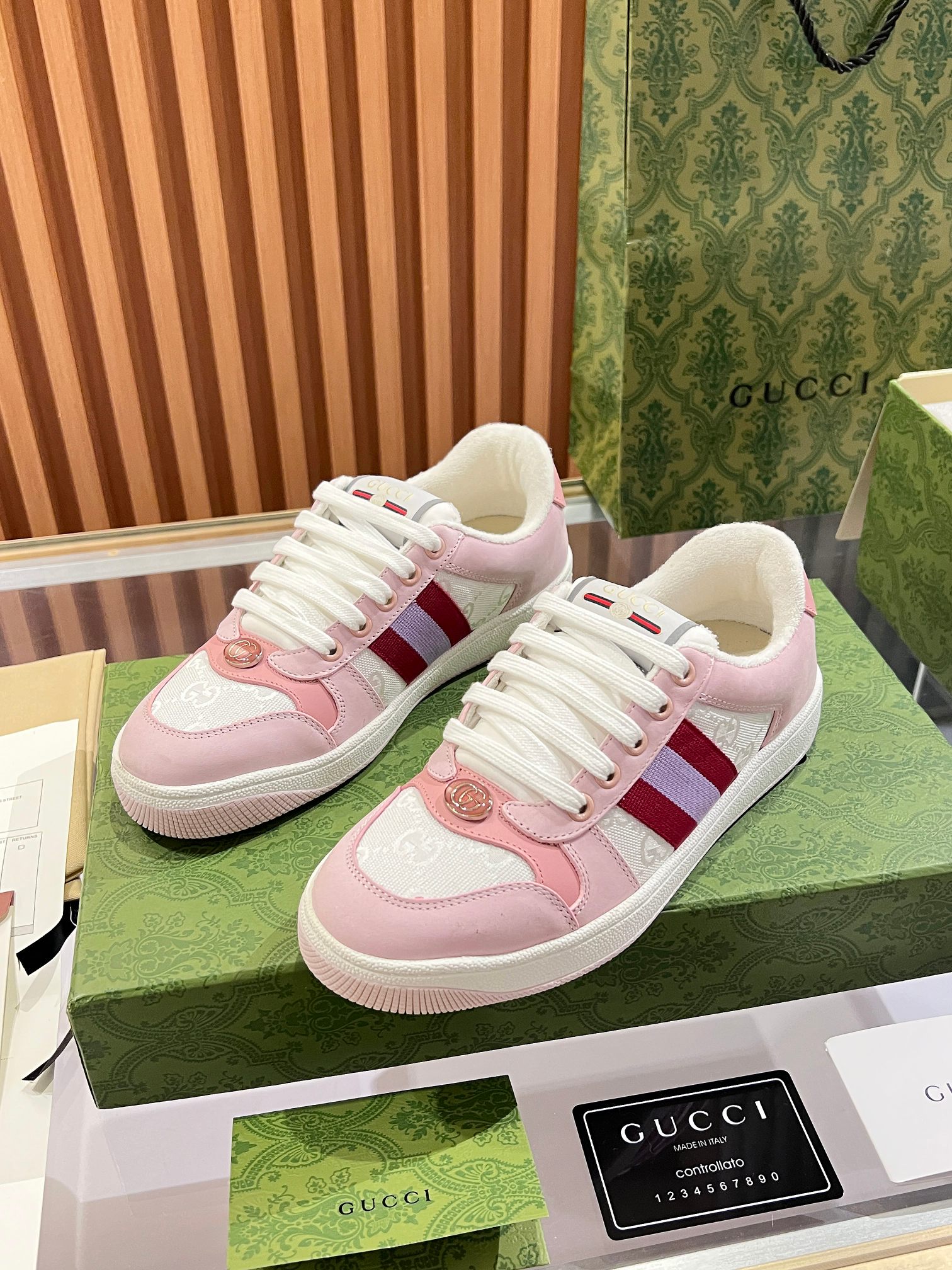 グッチ「Gucci」スクリーナー ダーティスニーカー スニーカー